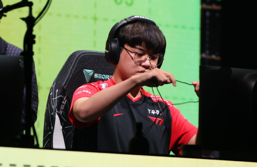 CLG力克G2,Gumayusi开启传奇时刻鏖战多局淘汰赛,锁定晋级资格的简单介绍 CLG力克G2,Gumayusi开启传奇时刻鏖战多局淘汰赛,锁定晋级资格的简单介绍