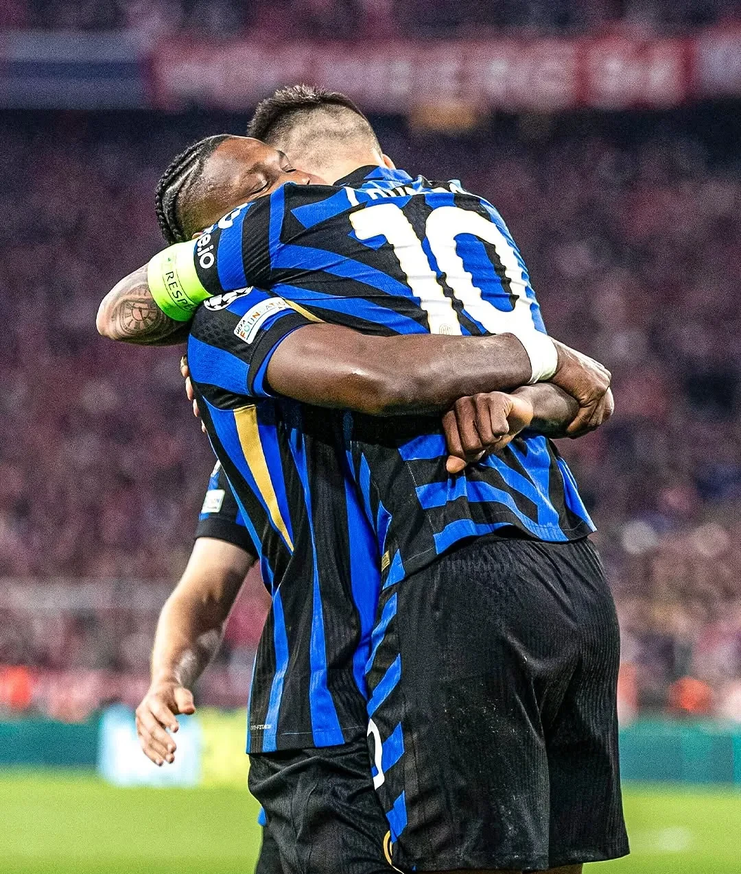 国际米兰逆转巴黎，德布劳内高光表现