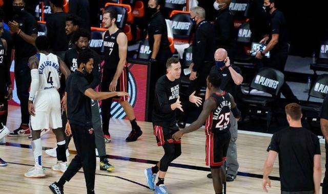 江苏队碾压热火,武切维奇带队取胜 江苏队碾压热火,武切维奇带队取胜